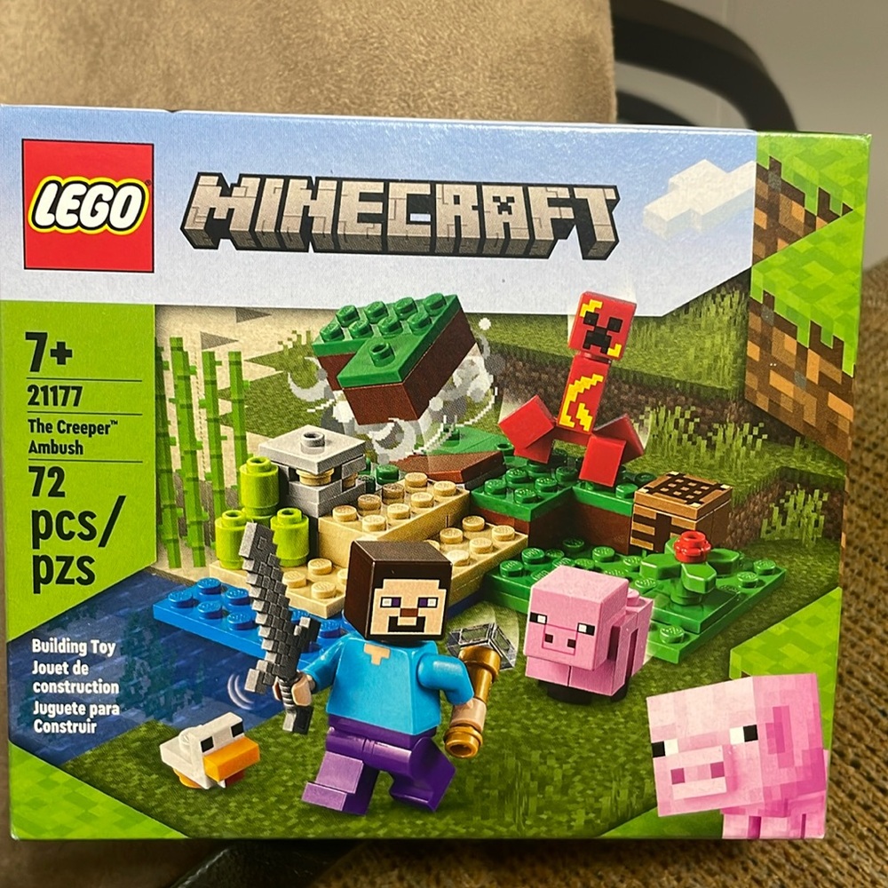 LEGO Minecraft The Creeper Ambush 72 pcs ages 7+
